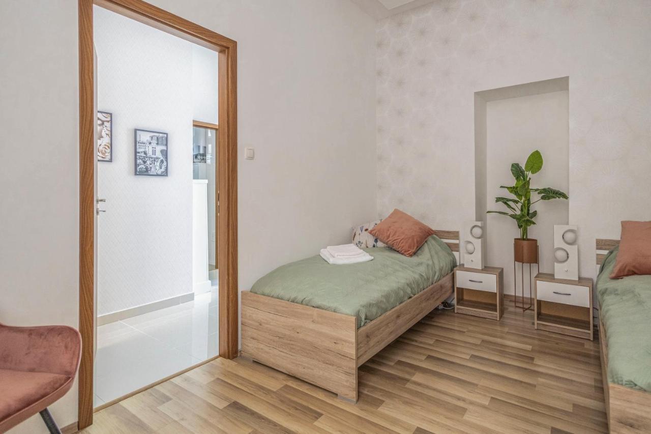 Chameleon Apartment Budapest Exterior photo
