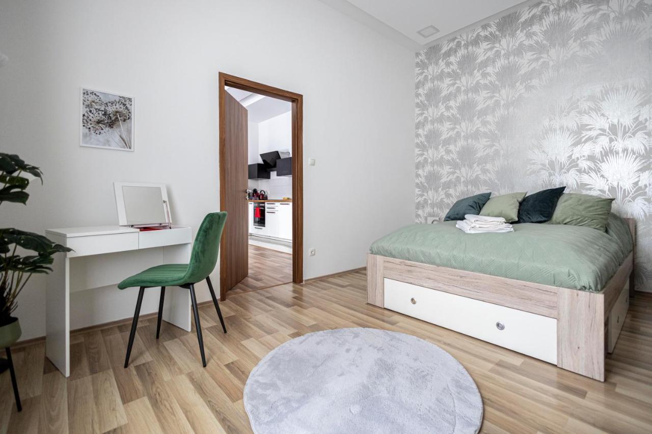 Chameleon Apartment Budapest Exterior photo